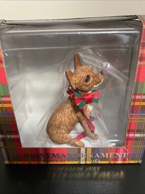 New In Box Sandicast Chihuahua Tan Christmas Ornament